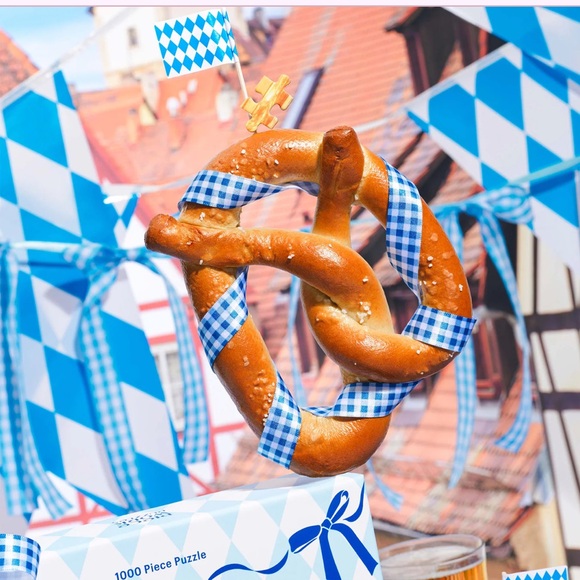 Piecework Oktoberfest 1000 Piece Puzzle - Picture 9 of 10